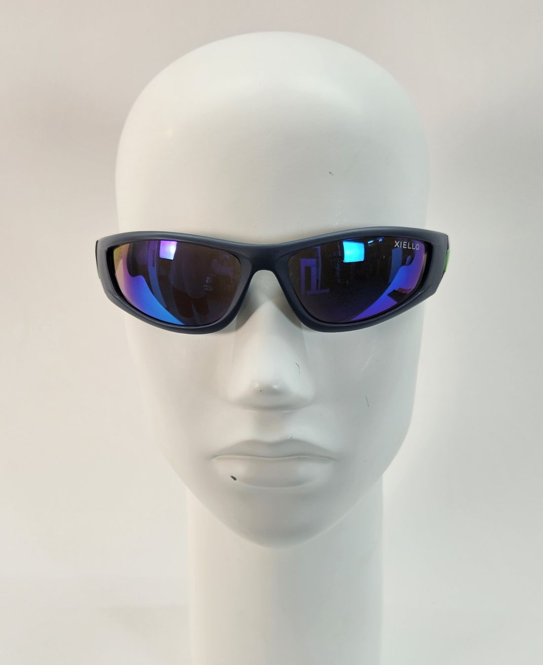 Lunettes & Verres: Sonnenbrille von Xiello "Neu" – Neuf avec emballage d'origine à Uster par esko.swiss